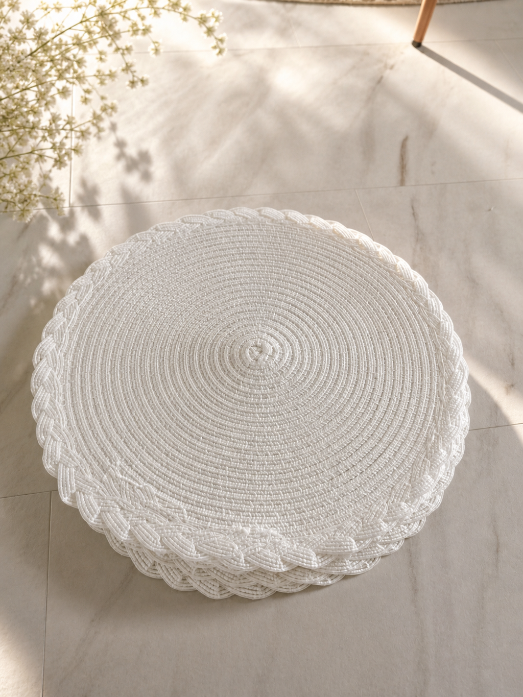 Pure elegance- placemat wit