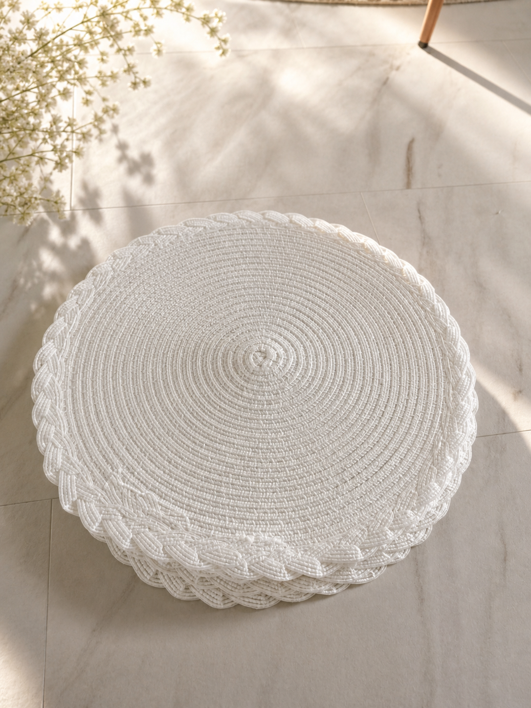 Pure elegance- placemat wit