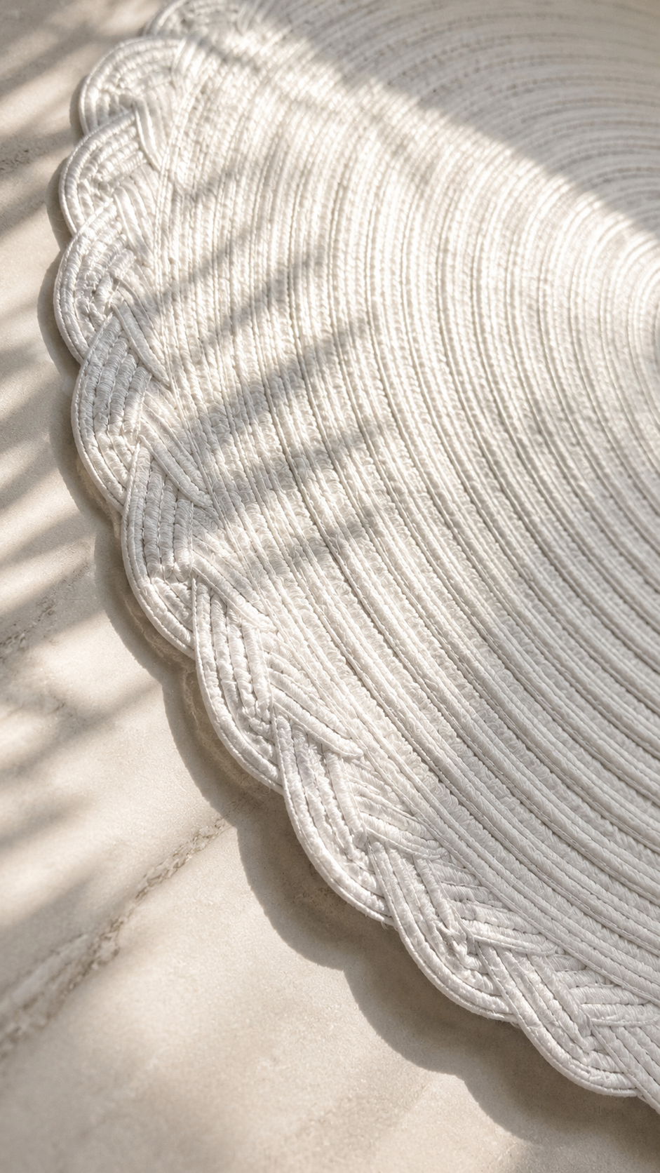 Pure elegance- placemat wit